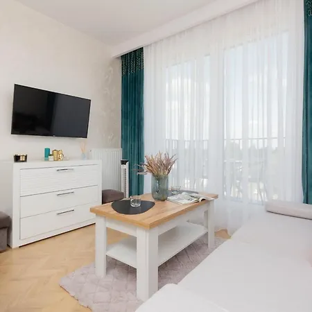 Warsaw Kotsisa Apartments With Parking By Noclegi Renters Exterior photo