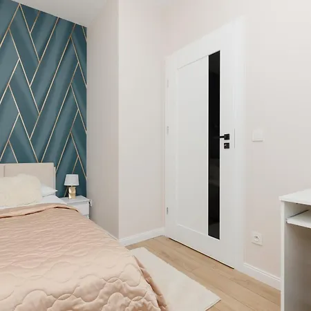 Warsaw Kotsisa Apartments With Parking By Noclegi Renters Exterior photo