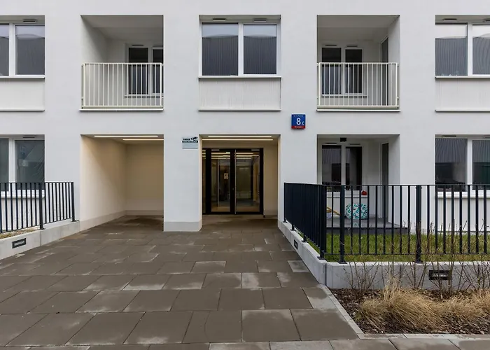 Warsaw Kotsisa Apartments With Parking By Noclegi Renters